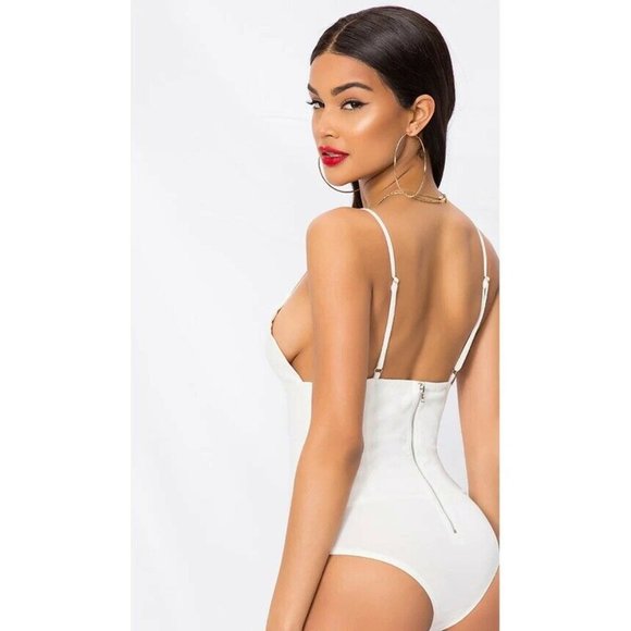 superdown Rocky Denim Bodysuit White Denim Back Zipper Revolve XS NWT $48 - Picture 1 of 7